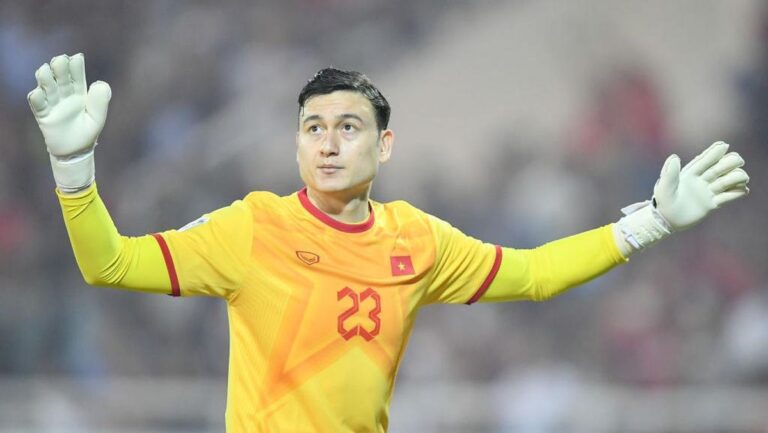 Đặng Văn Lâm: Kiper Andalan Tim Nasional Vietnam