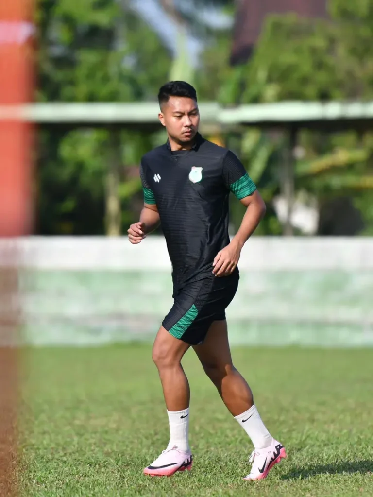Profil Gustur Cahyo Putro: Bintang Muda PSMS Medan yang Menjanjikan