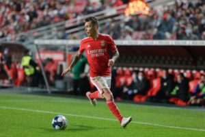 2022-01-15T000000Z_226218069_MT1NURPHO000JEO1S7_RTRMADP_3_SOCCER-PORTUGAL-BENFICA-MOREIRENSE