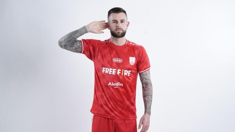 Profil Pemain Bola Aaron Evans: Bintang Muda yang Menjanjikan