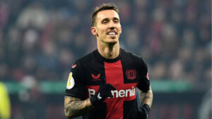 alejandro-grimaldo-bayer-leverkusen-2023-24-1711637186-133040