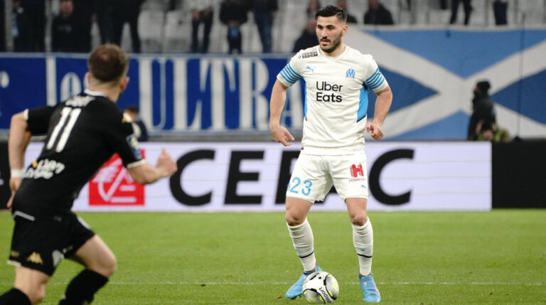 Sead Kolašinac: Bek Tangguh dengan Jiwa Petarung