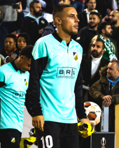 profil-lengkap-pemain-bola-ali-youssef