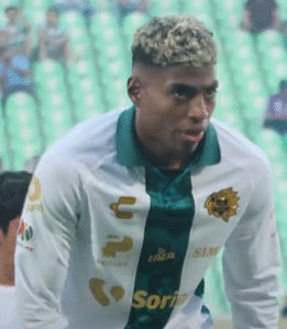 profil-lengkap-pemain-bola-emerson-rodriguez