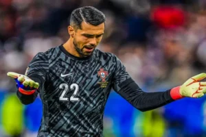 profil-pemain-bola-diogo-costa-kiper-muda-berpotensi-tinggi