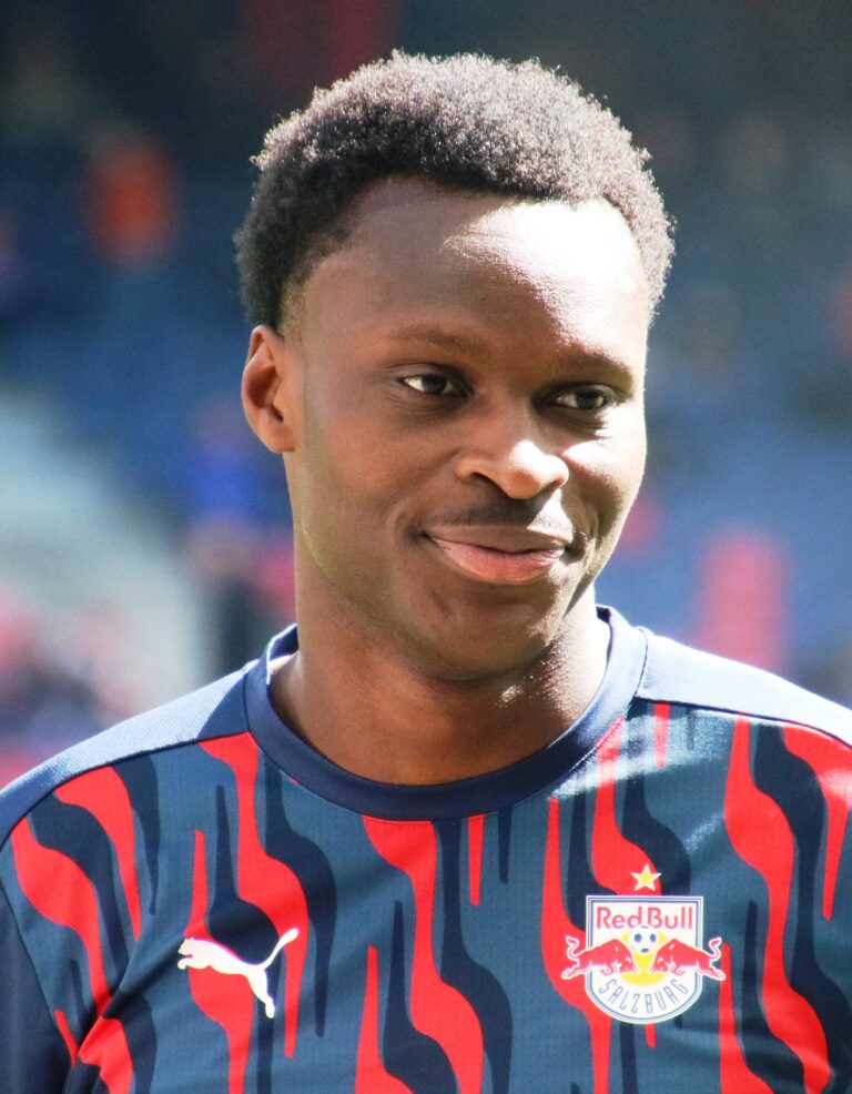 Profil Pemain Bola Samson Baidoo: Karier dan Prestasinya