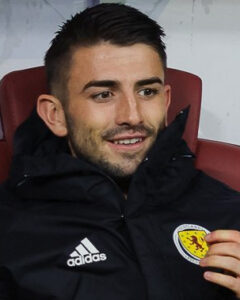 profil-lengkap-greg-taylor-pemain-bola-berbakat-skotlandia