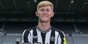 profil-lengkap-pemain-bola-lewis-hall-dan-perjalanannya