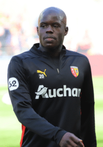 profil-lengkap-pemain-bola-malang-sarr-dan-perjalanannya