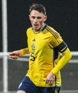 profil-pemain-bola-noah-persson-bakat-dan-perjalanan-karier