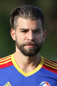 profil-lengkap-pemain-sepak-bola-moises-san-nicolas