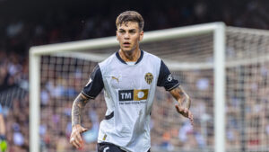 enzo-barrenechea-profil-dan-perjalanan-karier-pemain-bola-argentina