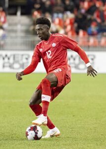 profil-lengkap-pemain-bola-alphonso-davies-bakat-dan-perjalanan
