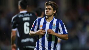 profil-lengkap-pemain-bola-rodrigo-mora-dan-perjalanannya