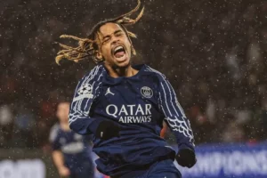 profil-pemain-bola-bradley-barcola-bakat-dan-karirnya