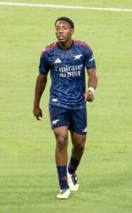 profil-pemain-bola-myles-lewis-skelly-karir-dan-peranannya