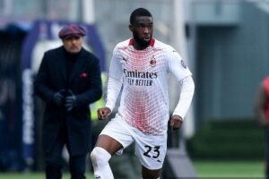fikayo-tomori-profil-dan-peran-pemain-bola-berkualitas