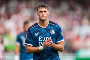 profil-lengkap-pemain-bola-santiago-gimenez-dan-perjalanan-kariernya