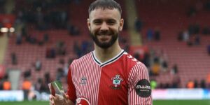 profil-pemain-bola-adam-armstrong-karier-dan-prestasinya