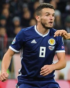 profil-pemain-bola-john-mcginn-gelandang-serba-bisa-skotlandia