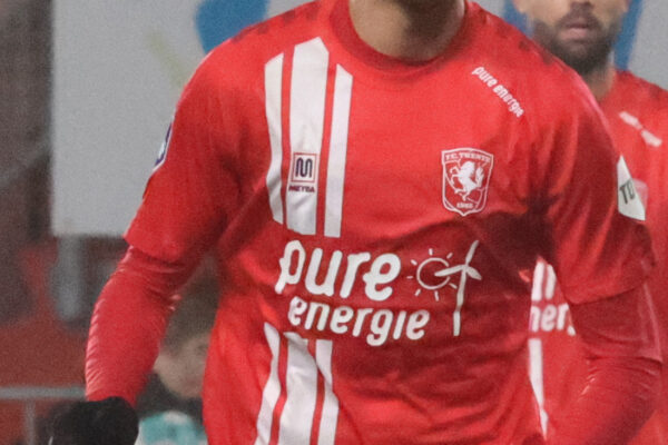 Profil Pemain Bola Ramiz Zerrouki: Karier dan Prestasinya