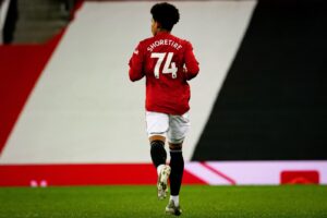 profil-pemain-bola-shola-shoretire-bakat-muda-dari-inggris