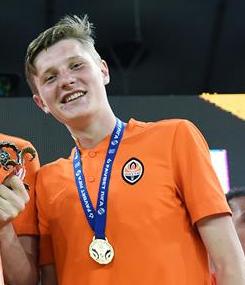 artem-bondarenko-profil-dan-perjalanan-karier-pemain-bola
