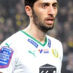 profil-dan-perjalanan-karier-pemain-bola-nahir-besara