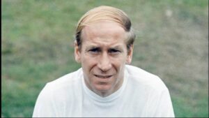 profil-lengkap-pemain-bola-legenda-sir-bobby-charlton