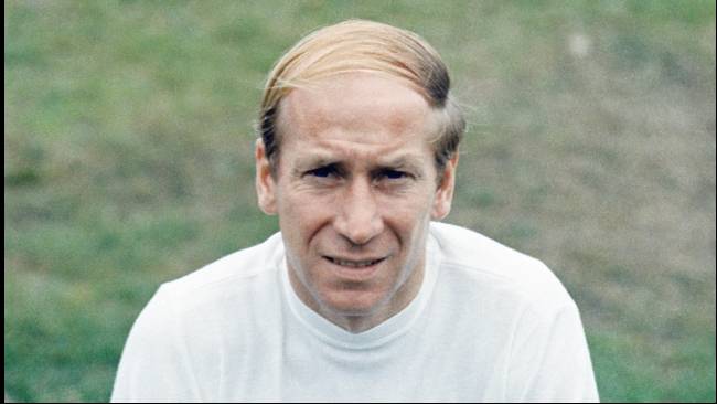 profil-lengkap-pemain-bola-legenda-sir-bobby-charlton