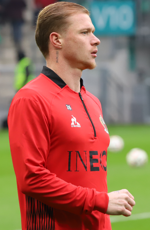 profil-lengkap-pemain-bola-melvin-bard-kiprah-dan-kariernya