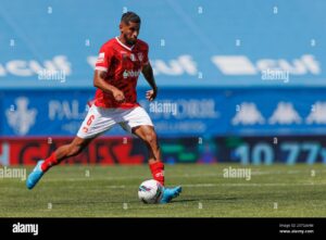 profil-pemain-bola-adriano-firmino-karier-dan-prestasinya