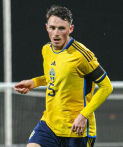 profil-pemain-bola-noah-persson-karier-dan-prestasinya